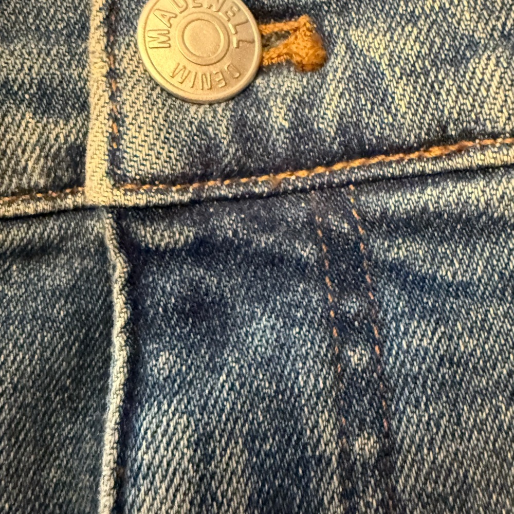 Madewell Blue Flare Wide Leg Jeans with Retro Charm size 30 Tall. Mid-rise - Picture 3 of 5